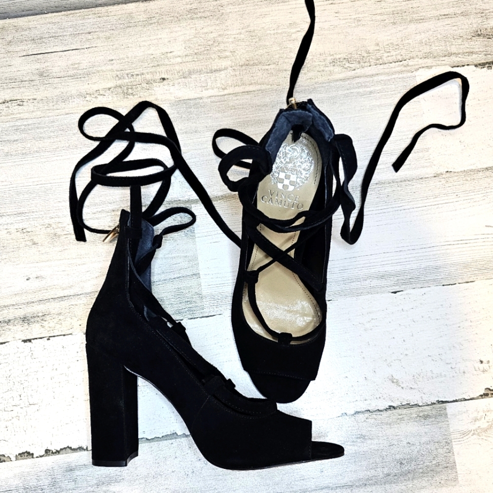 Vince Camuto Tannen Black Suede Strappy Lace Up Block Pump Sandal Size 7M New!